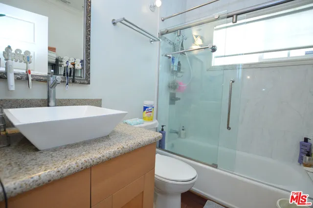 $1,098,000 | 3148 West 11th Street, Los Angeles, CA 90006