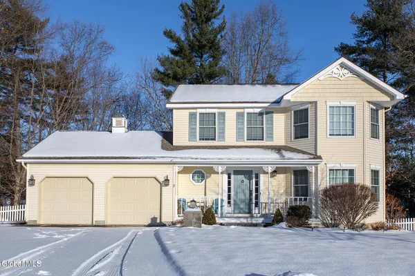 $4,500 | 8 Backstretch Court, Saratoga Springs, NY 12866