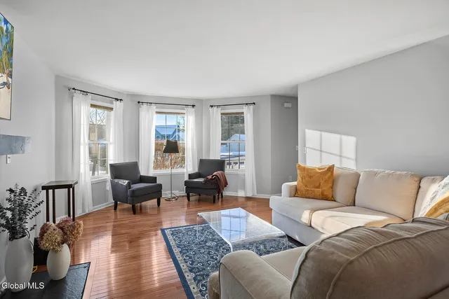 $4,500 | 8 Backstretch Court, Saratoga Springs, NY 12866