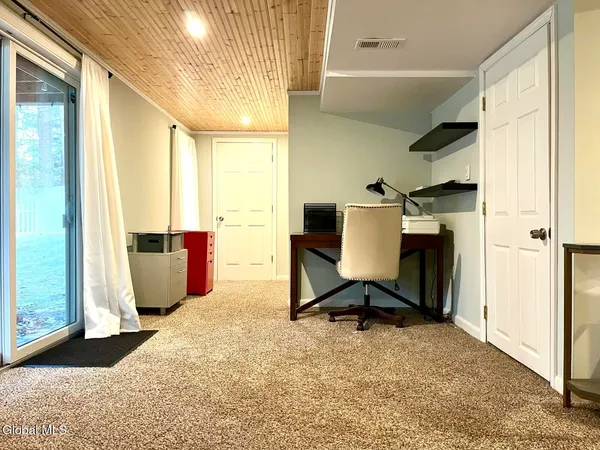 $4,500 | 8 Backstretch Court, Saratoga Springs, NY 12866