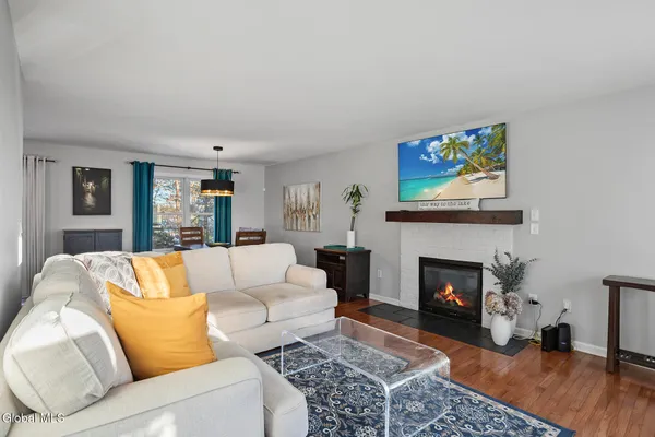 $4,500 | 8 Backstretch Court, Saratoga Springs, NY 12866