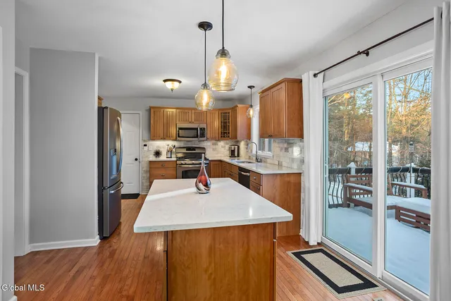 $4,500 | 8 Backstretch Court, Saratoga Springs, NY 12866