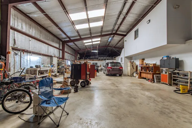 $2,099,900 | 198 Robinson Hollow Road, Waynesboro, TN 38485