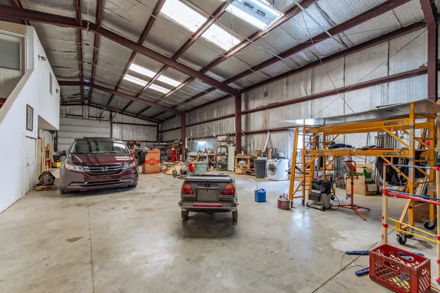 $2,099,900 | 198 Robinson Hollow Road, Waynesboro, TN 38485