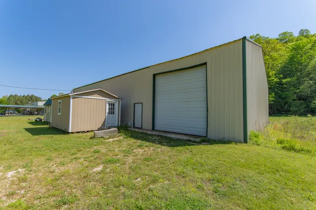 $2,099,900 | 198 Robinson Hollow Road, Waynesboro, TN 38485