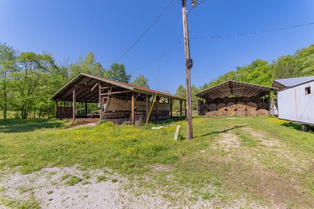 $2,099,900 | 198 Robinson Hollow Road, Waynesboro, TN 38485