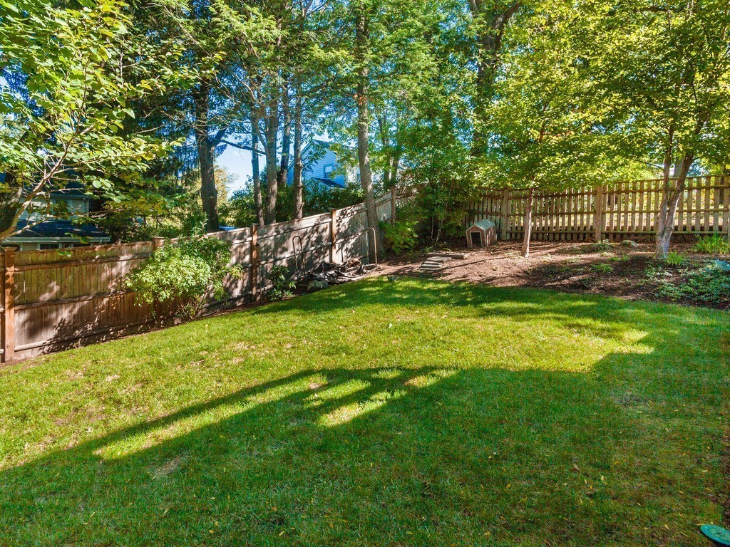 39 Virginia Road Waltham, MA 02453 - Photo 22 of 23 Gallery Image 22