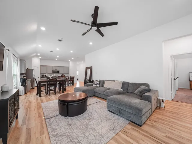 $2,400 | 6210 Glenwick Park Road, Katy, TX 77493