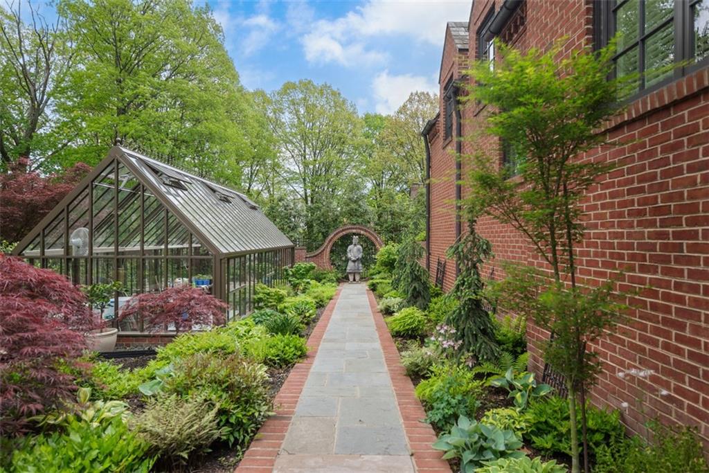 1909 Highgate Road Pittsburgh, PA 15241 - Photo 41 of 47 a front view of a house with garden