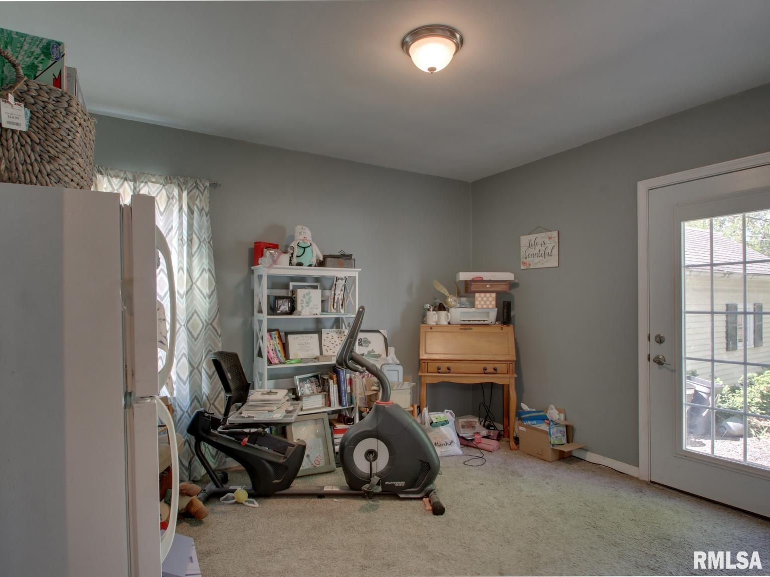 910 South 24th Street Quincy, IL 62301 - Photo 15 of 31