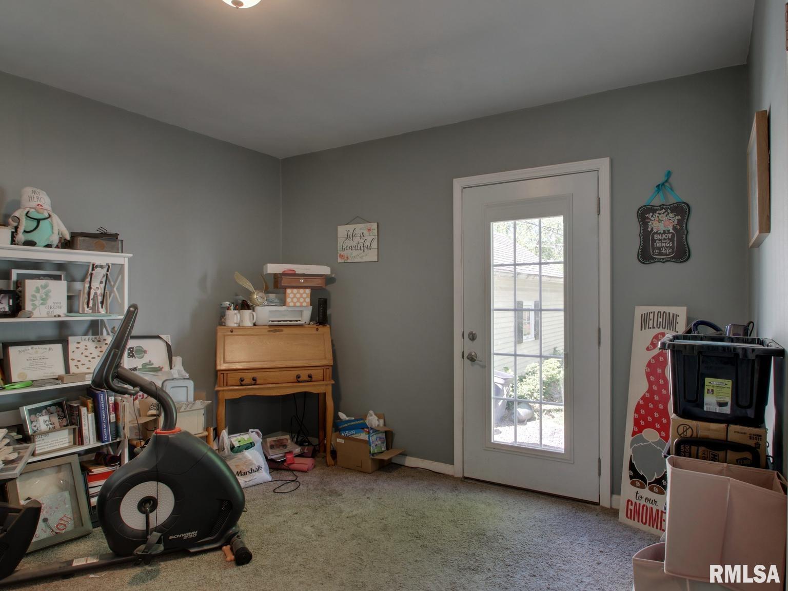 910 South 24th Street Quincy, IL 62301 - Photo 16 of 31