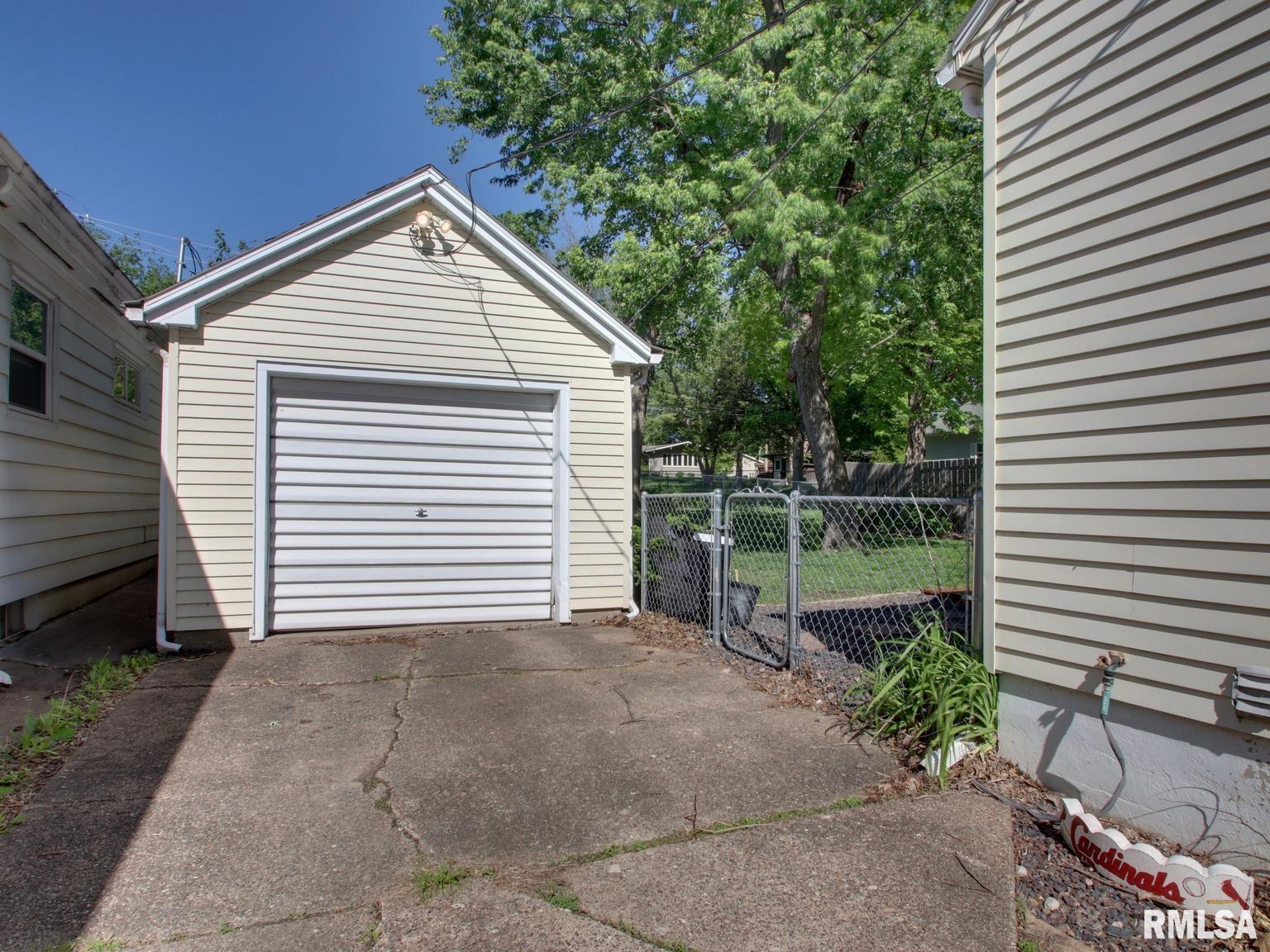 910 South 24th Street Quincy, IL 62301 - Photo 27 of 31
