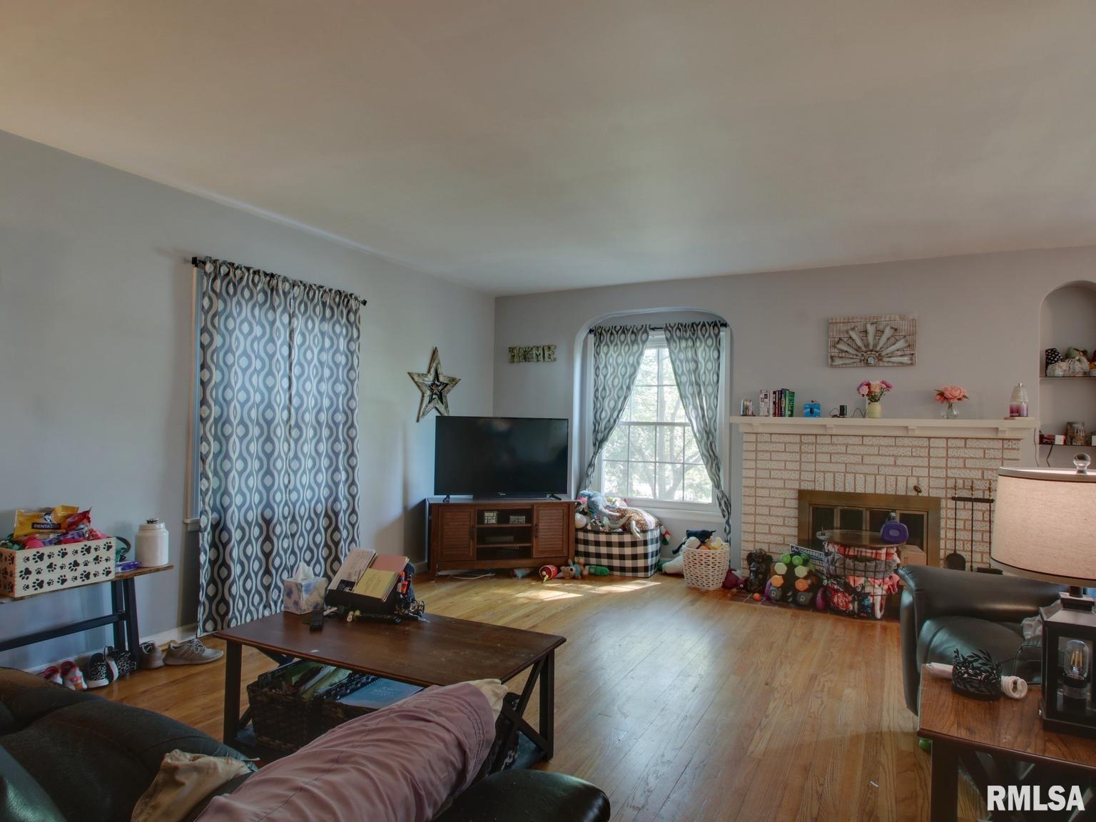 910 South 24th Street Quincy, IL 62301 - Photo 8 of 31