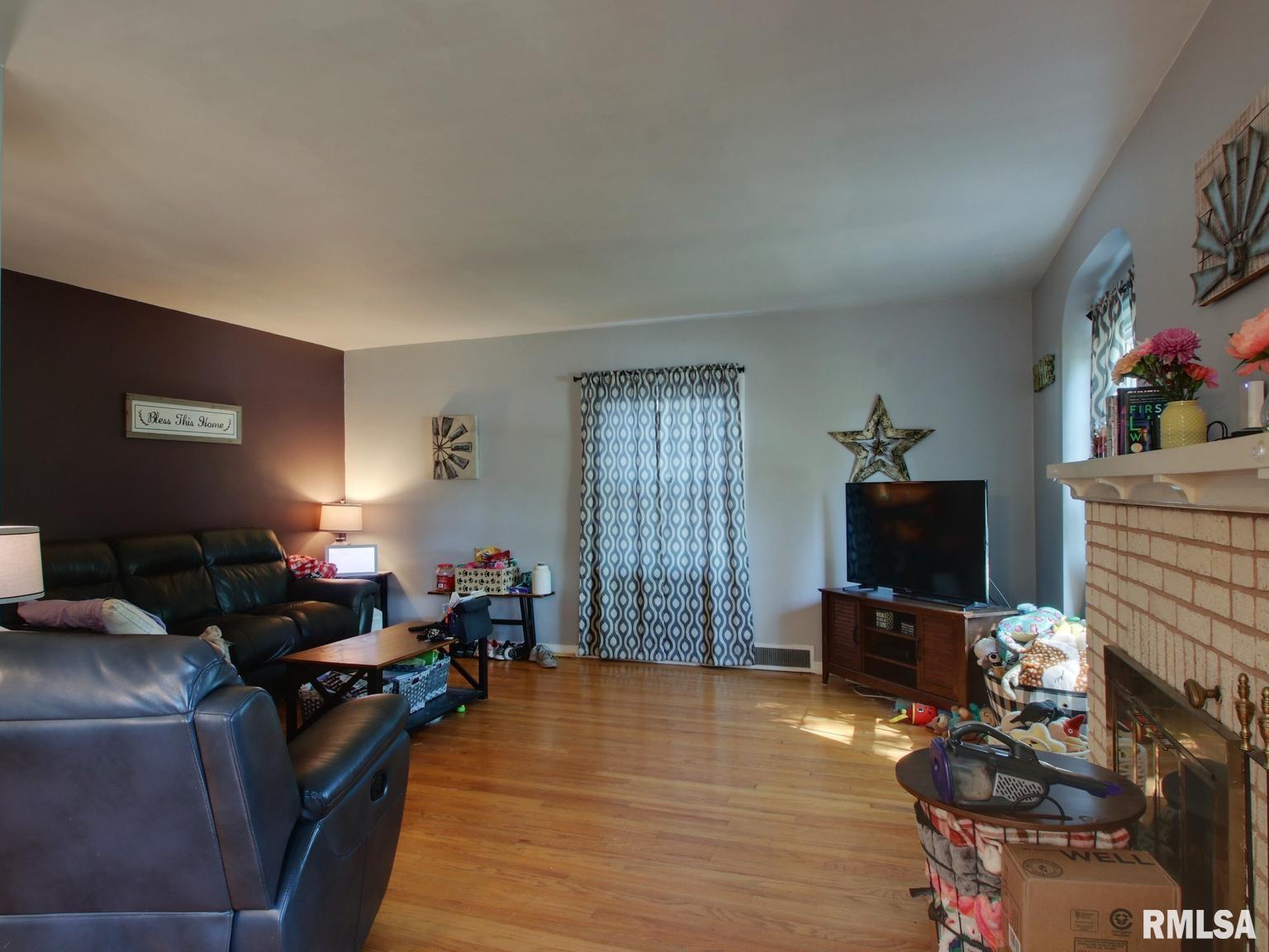 910 South 24th Street Quincy, IL 62301 - Photo 9 of 31