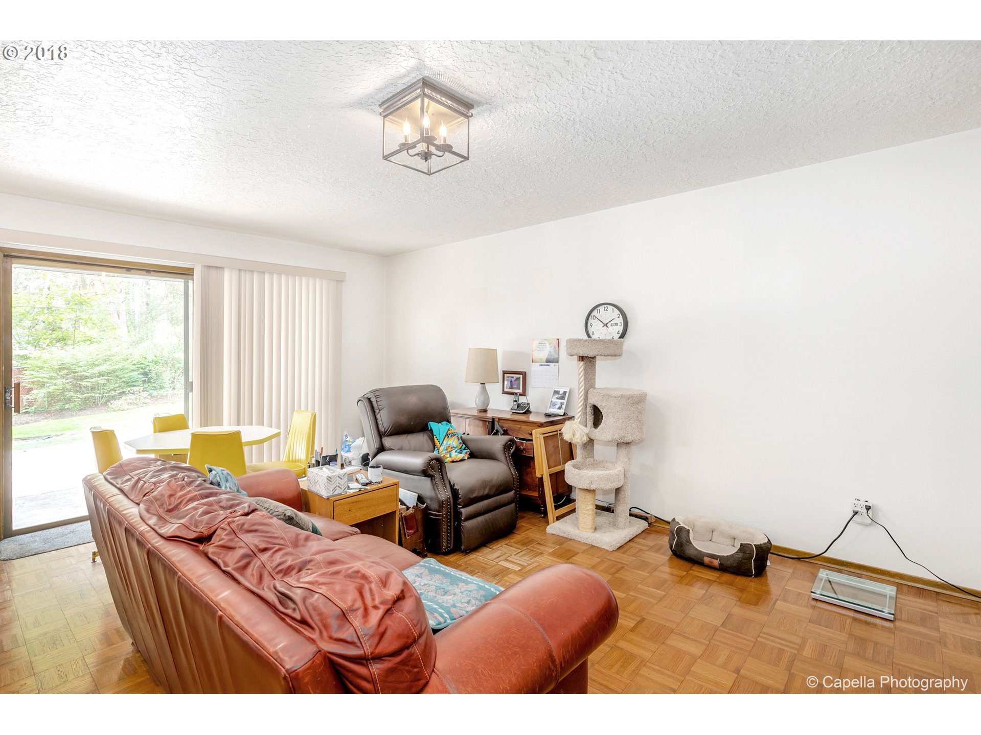 14175 Southwest Hargis Road Beaverton, OR 97008 - Photo 14 of 25 Gallery Image 14