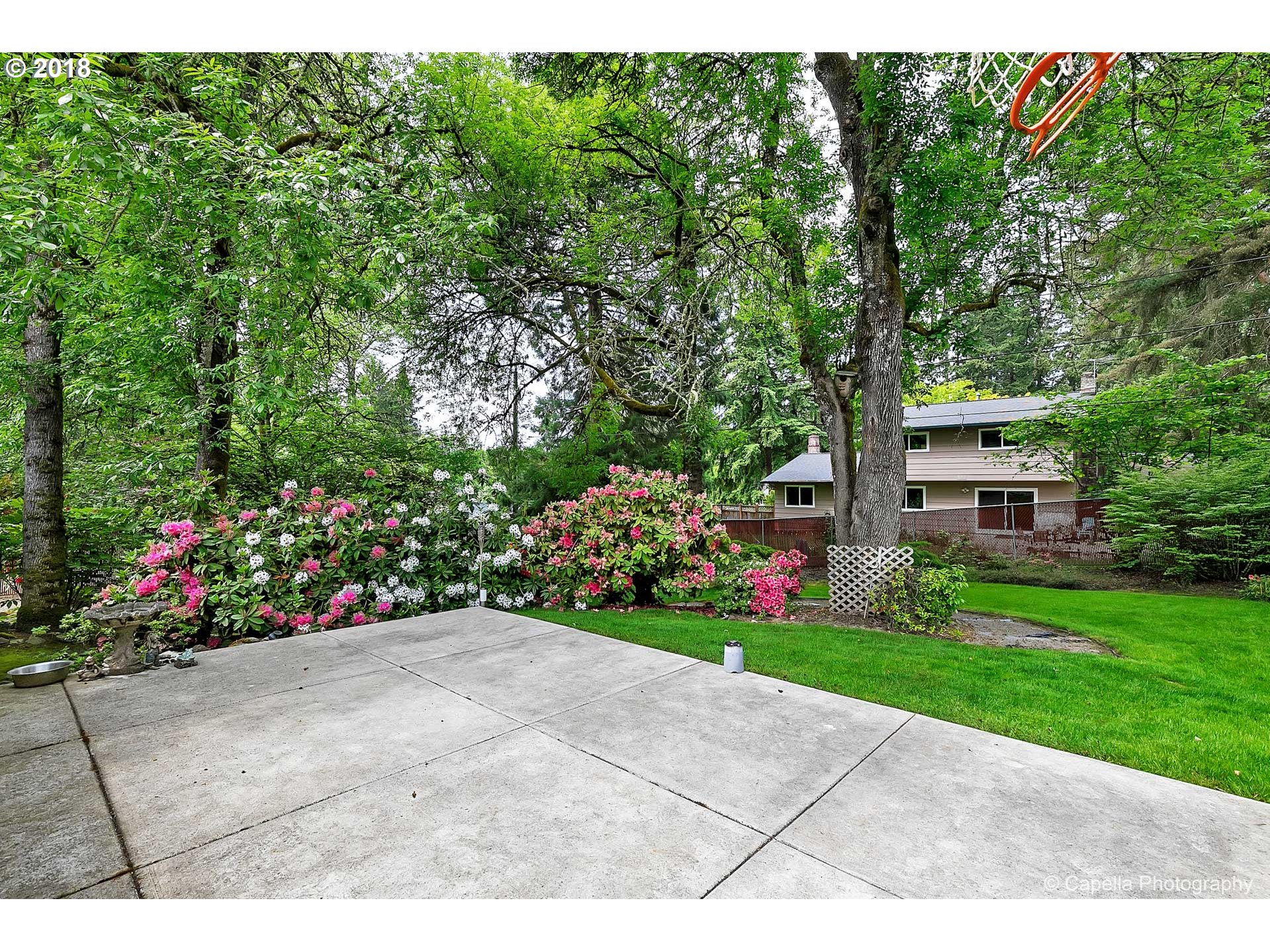 14175 Southwest Hargis Road Beaverton, OR 97008 - Photo 17 of 25 Sport Court