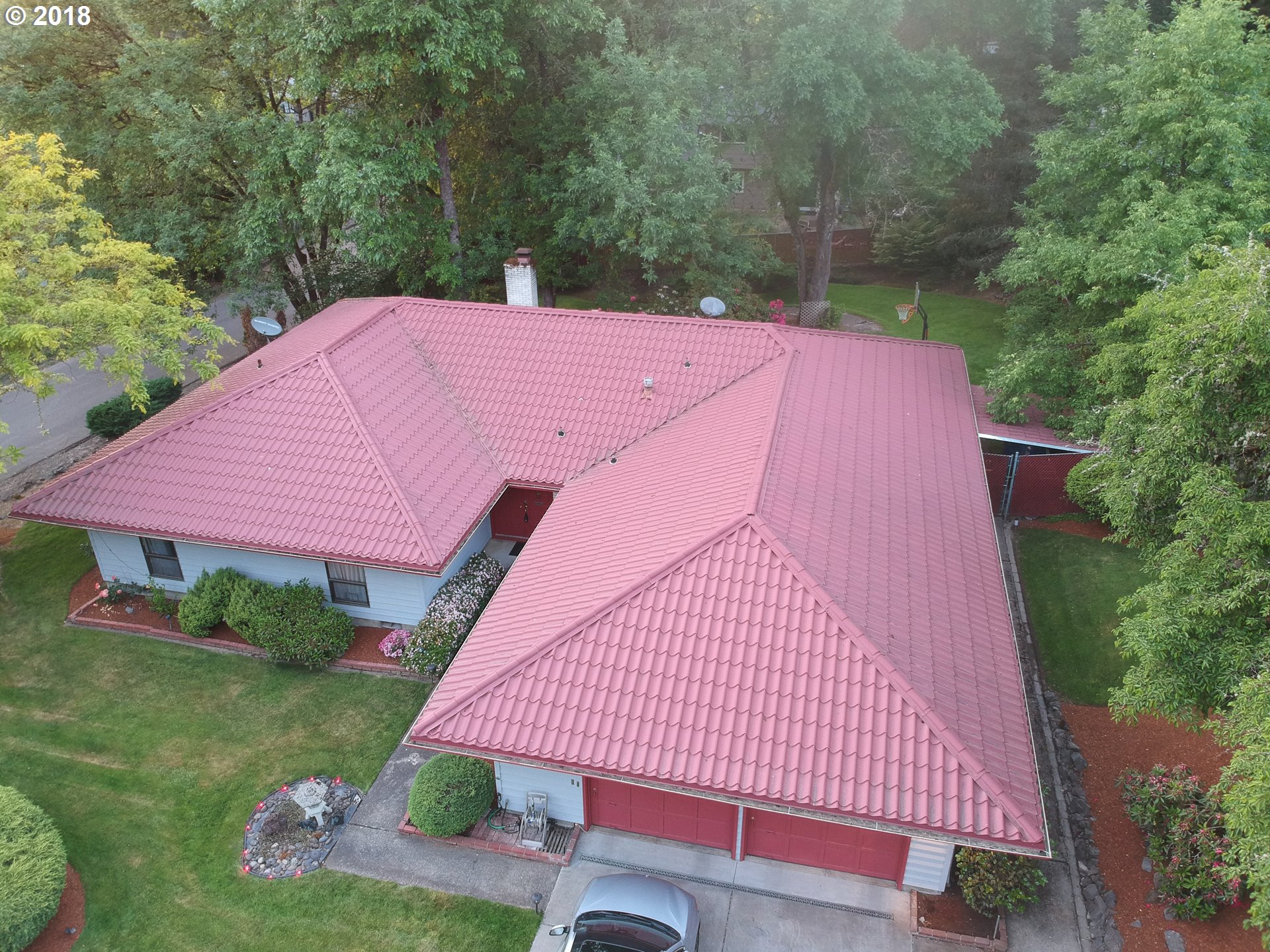 14175 Southwest Hargis Road Beaverton, OR 97008 - Photo 21 of 25 Gallery Image 21