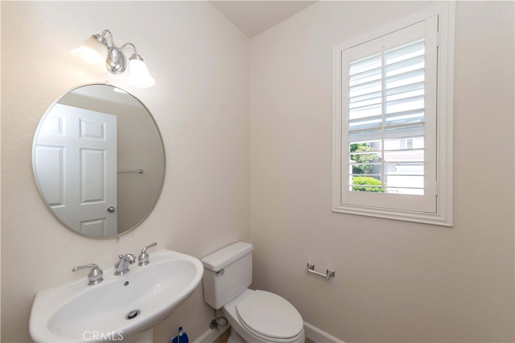 1347 McFadden Drive Fullerton, CA 92833 - Photo 9 of 37