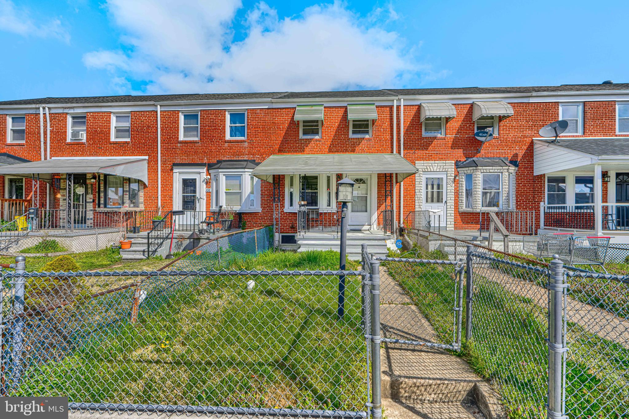 1020 Middlesex Road Baltimore, MD 21221 - Photo 3 of 29 Fenced Yard