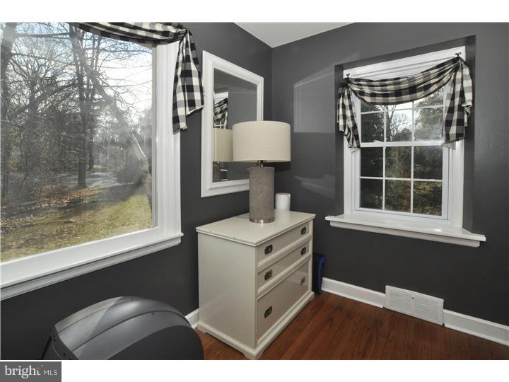 515 Woodcrest Road Huntingdon Valley, PA 19006 - Photo 13 of 25 Office / Study