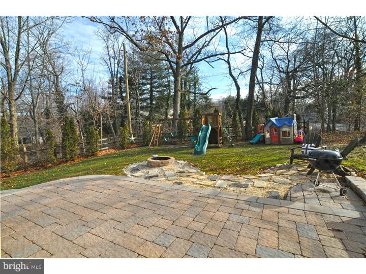 515 Woodcrest Road Huntingdon Valley, PA 19006 - Photo 24 of 25 Patio
