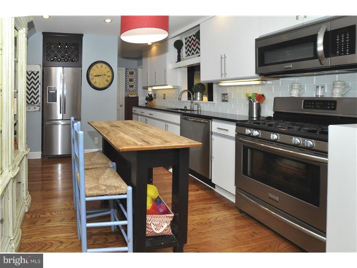 515 Woodcrest Road Huntingdon Valley, PA 19006 - Photo 8 of 25 Kitchen
