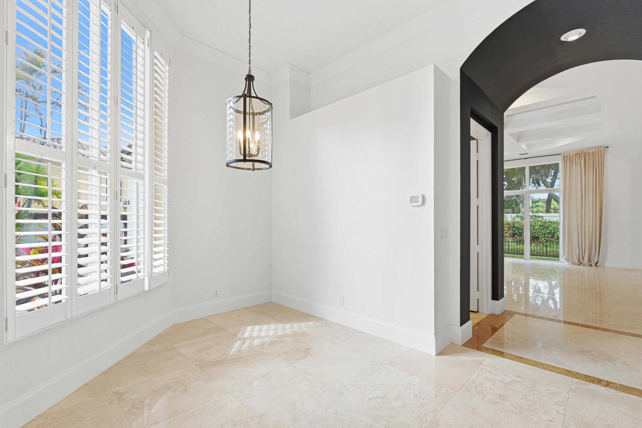 17550 Circle Pond Court Boca Raton, FL 33496 - Photo 25 of 99 Kitchenette