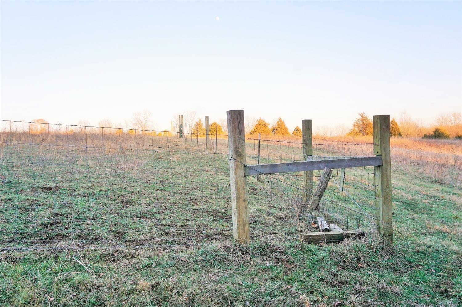 8305 Bocock Road Dillsboro, IN 47018 - Photo 47 of 80 Woven wire fencing for your livestock!