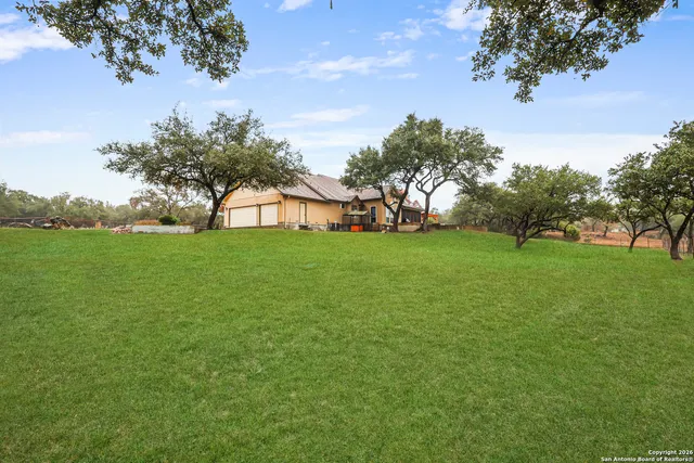 $1,050,000 | 122 Lantana Cerro, Spring Branch, TX 78070