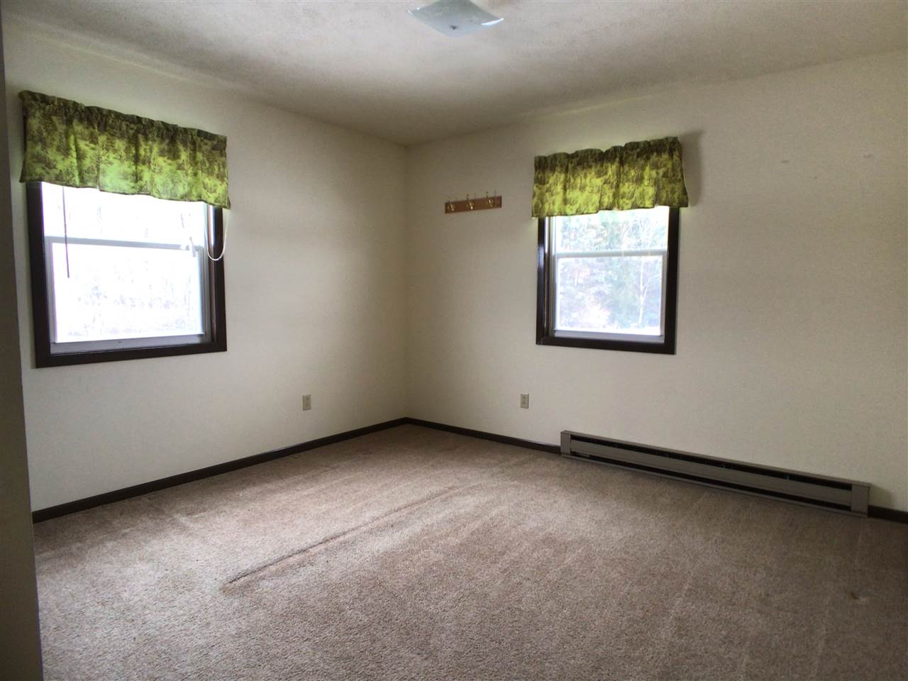 16253 Best Road Davis, IL 61019 - Photo 10 of 25 an empty room with a window