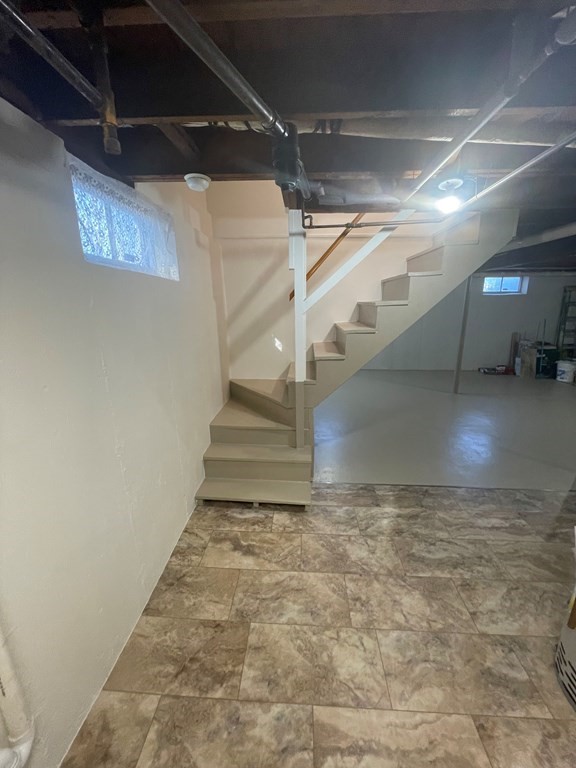 40 Dillon Street Worcester, MA 01604 - Photo 22 of 23 a view of entryway