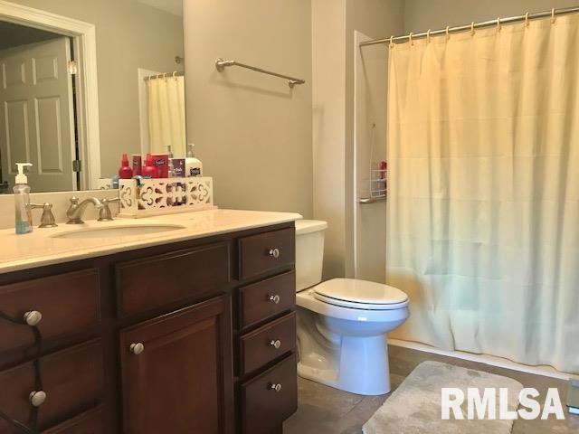 501 Kevin Road Blue Grass, IA 52726 - Photo 17 of 33 Gallery Image 17
