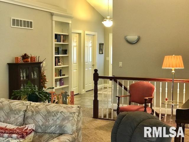 501 Kevin Road Blue Grass, IA 52726 - Photo 4 of 33 Gallery Image 4