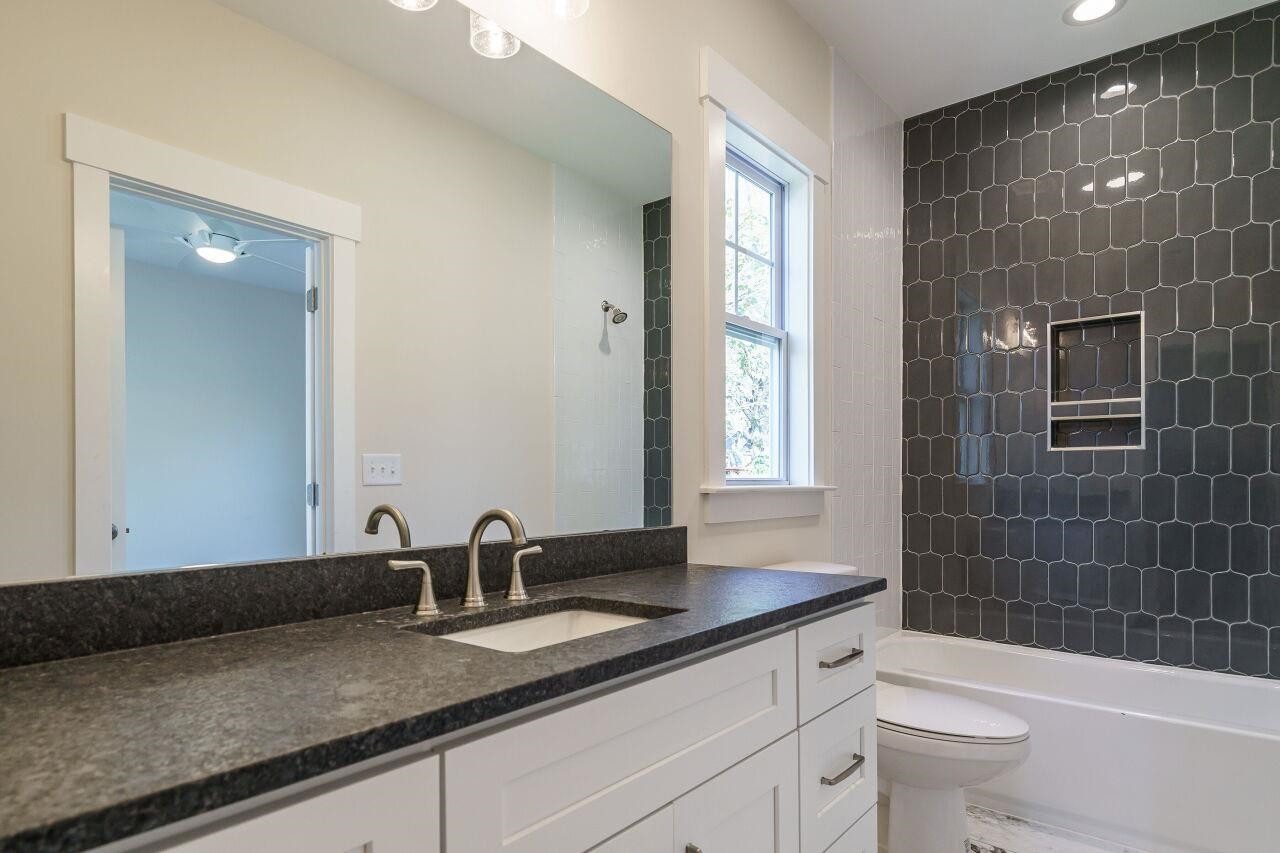 213 Georgetown Road Raleigh, NC 27608 - Photo 42 of 44 Guest House Full Bath