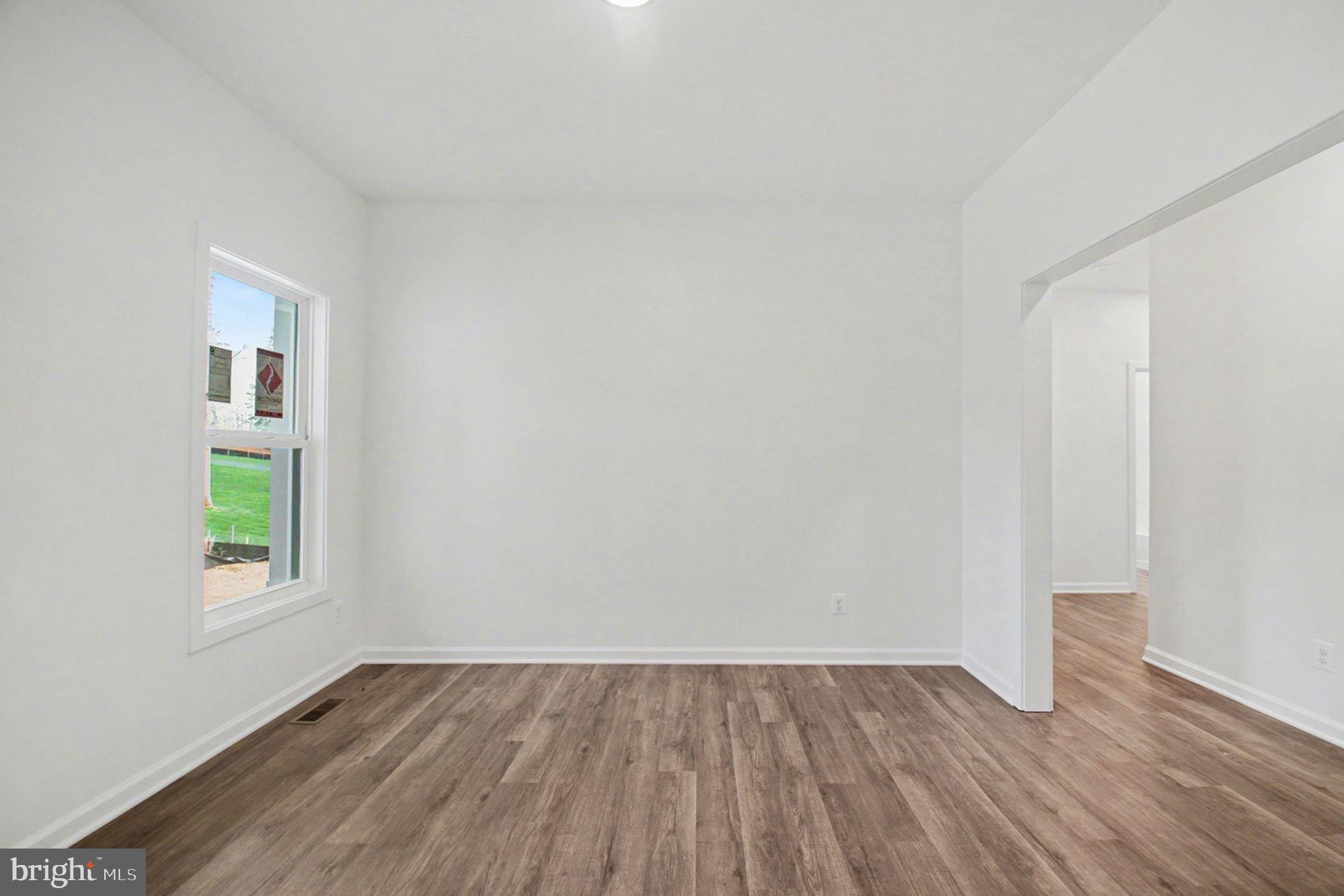 7253 Blackwell Road Warrenton, VA 20187 - Photo 22 of 41 Bright and airy open space awaits.