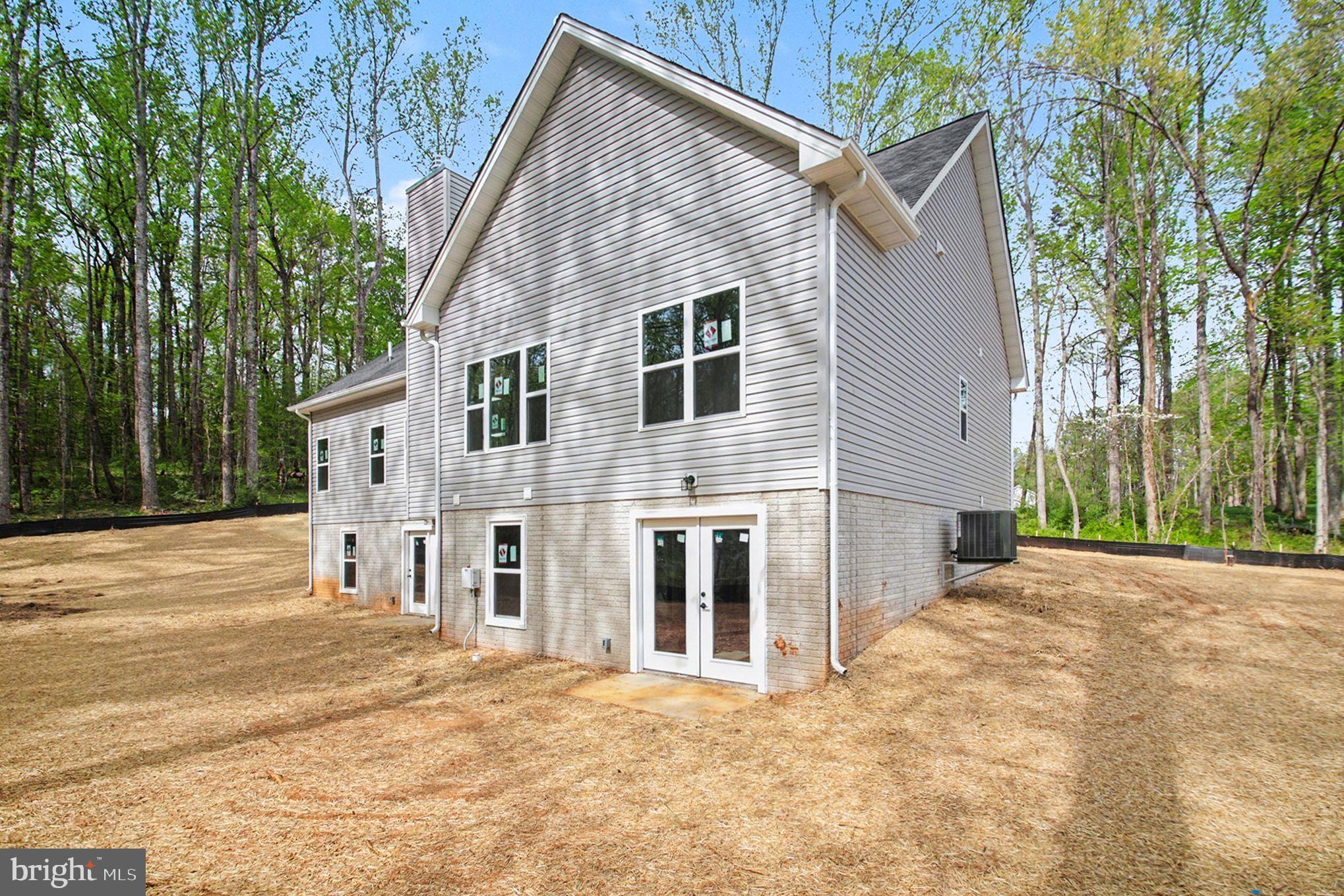 7253 Blackwell Road Warrenton, VA 20187 - Photo 39 of 41 Modern home nestled in serene woods.