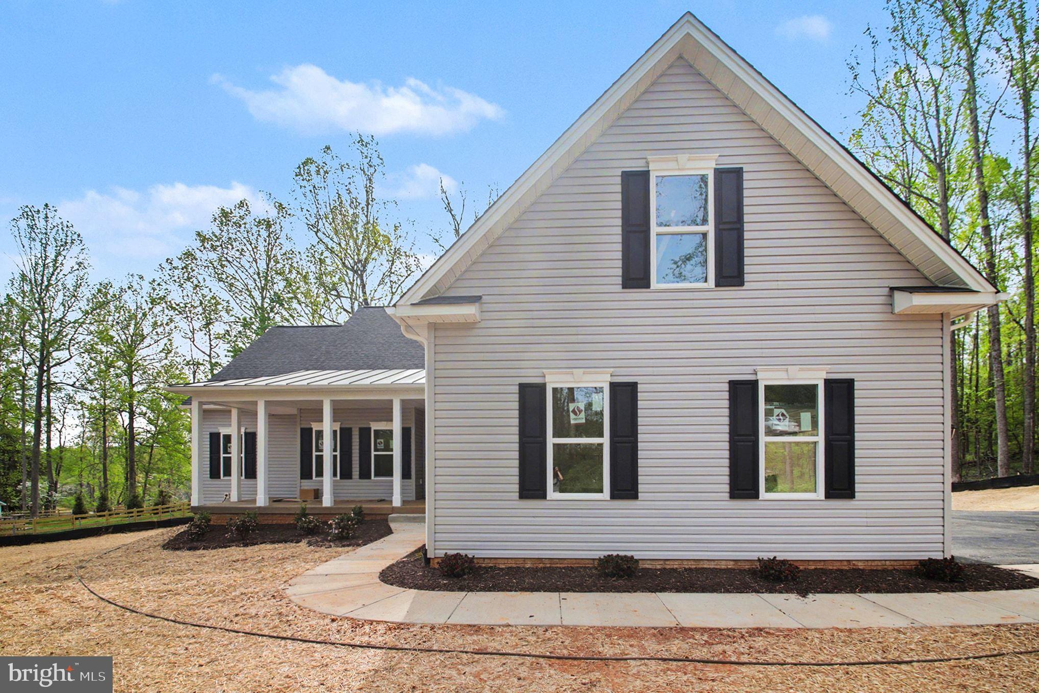 7253 Blackwell Road Warrenton, VA 20187 - Photo 6 of 41 Charming home nestled in nature's embrace.
