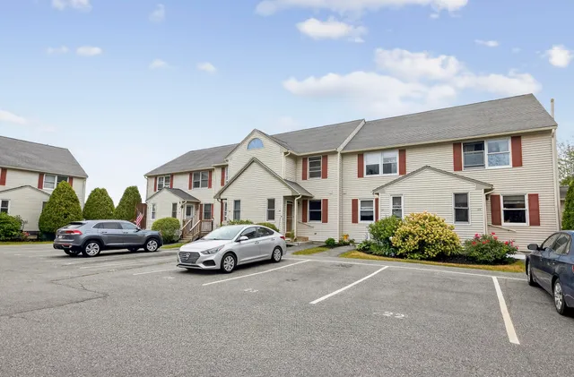 $312,500 | 125 Portland Avenue, Unit 24, Old Orchard Beach, ME 04064