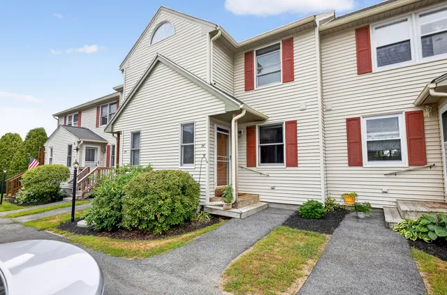 $312,500 | 125 Portland Avenue, Unit 24, Old Orchard Beach, ME 04064