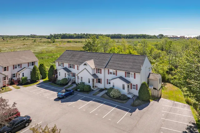 $312,500 | 125 Portland Avenue, Unit 24, Old Orchard Beach, ME 04064