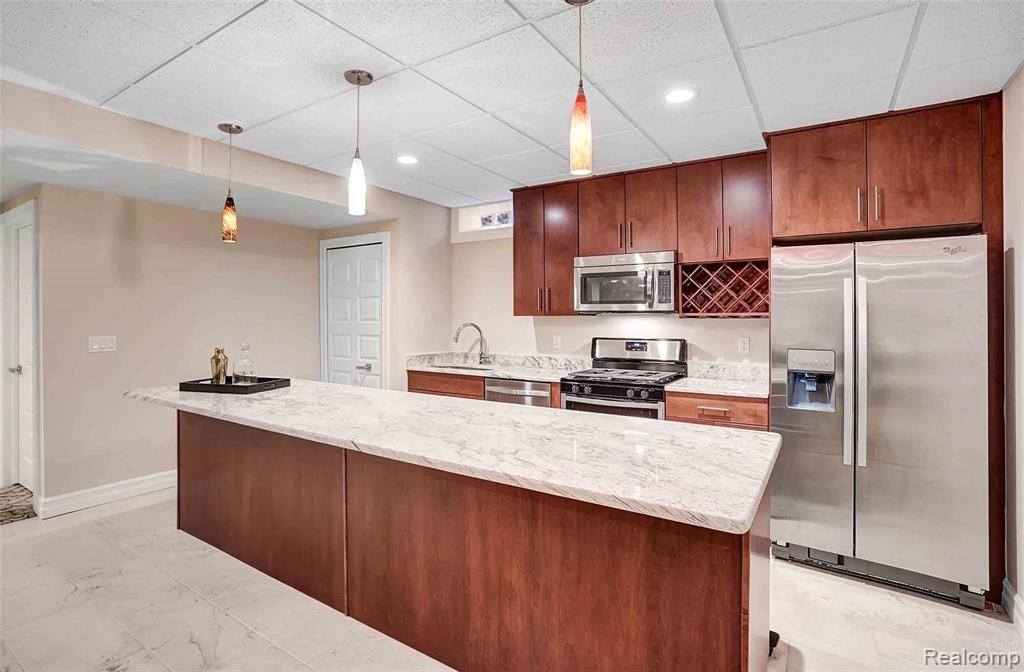 36025 West 14 Mile Road Farmington Hills, MI 48331 - Photo 36 of 38