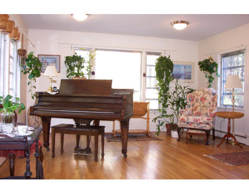 5 Townsend Road Acton, MA 01720 - Photo 6 of 7 Gallery Image 6