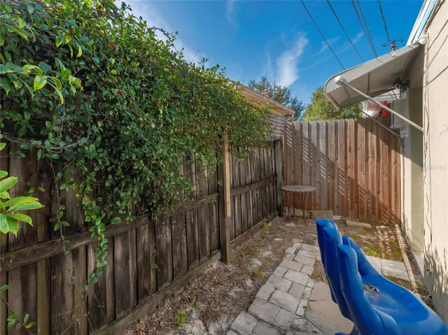 $1,250 | 2808 Clinton Street South, Unit E, Gulfport, FL 33707