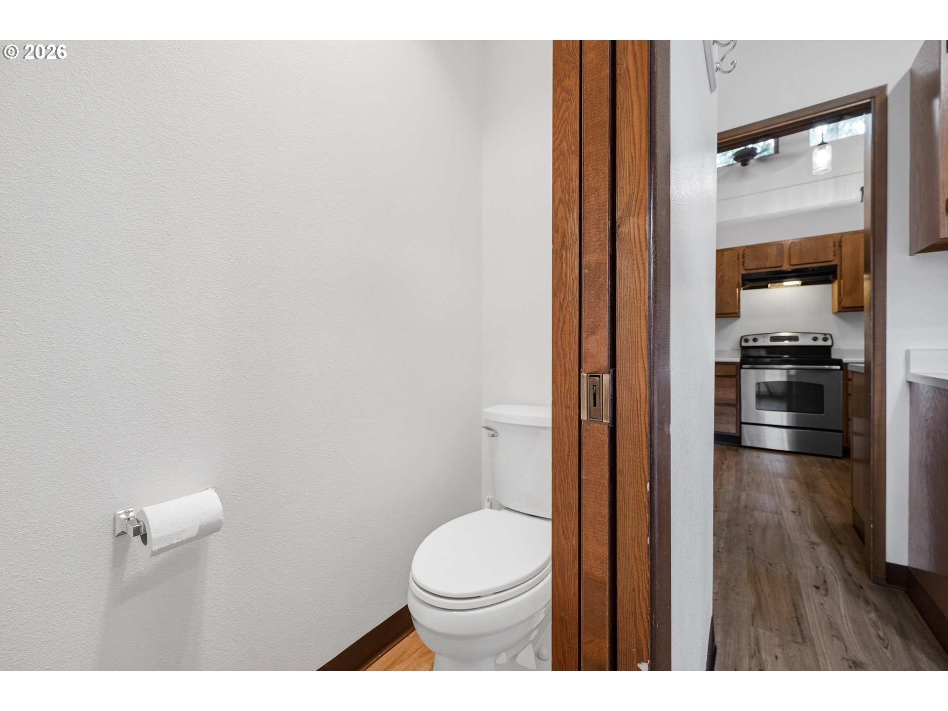 13775 Southwest Scholls Ferry Road, Unit 7 Beaverton, OR 97008 - Photo 17 of 34 Bathroom