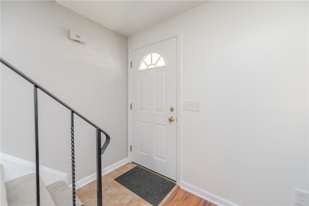 342 Fox Run Gates, NY 14606 - Photo 5 of 39