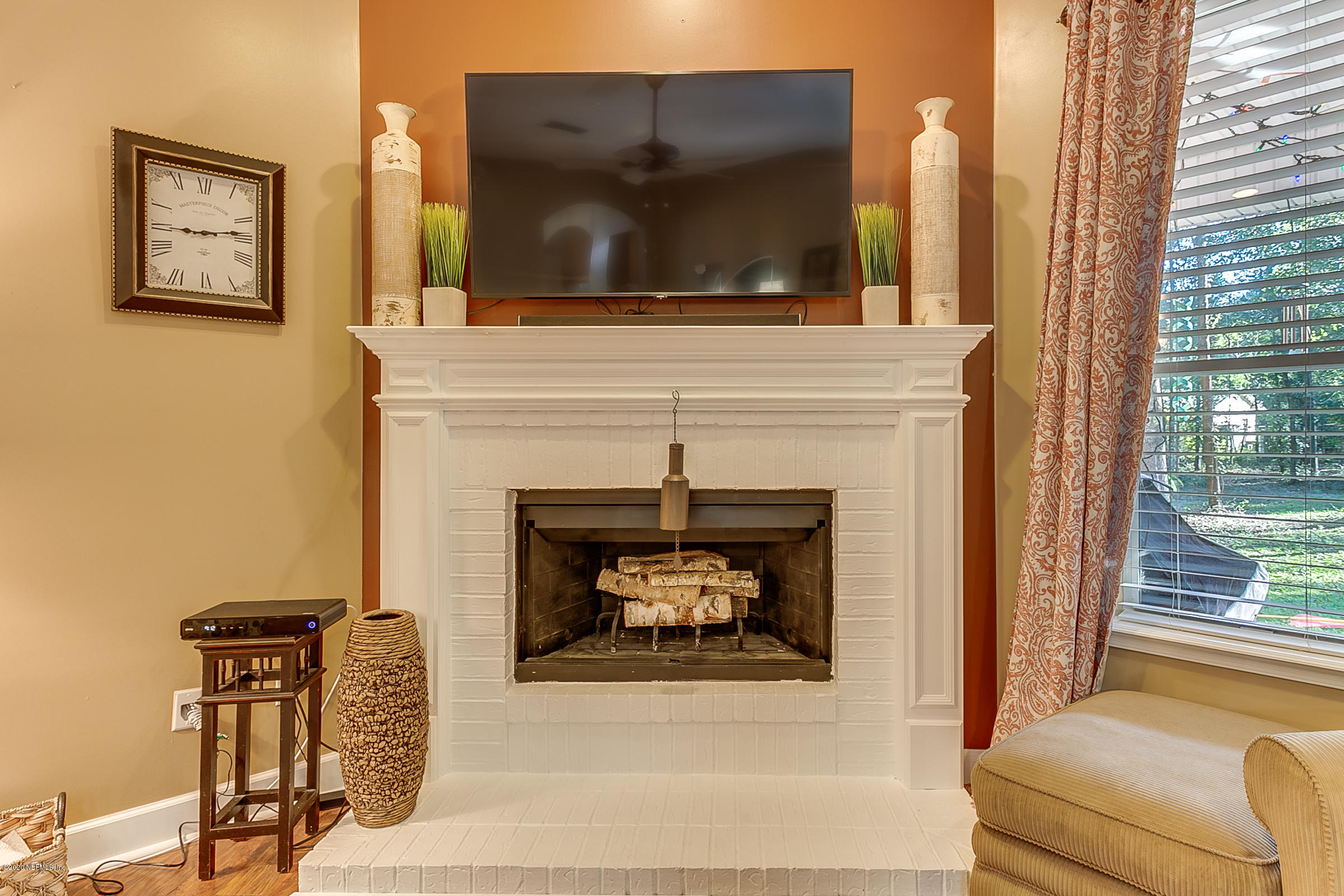 233 Wesley Road Green Cove Springs, FL 32043 - Photo 10 of 33 6-Fireplace