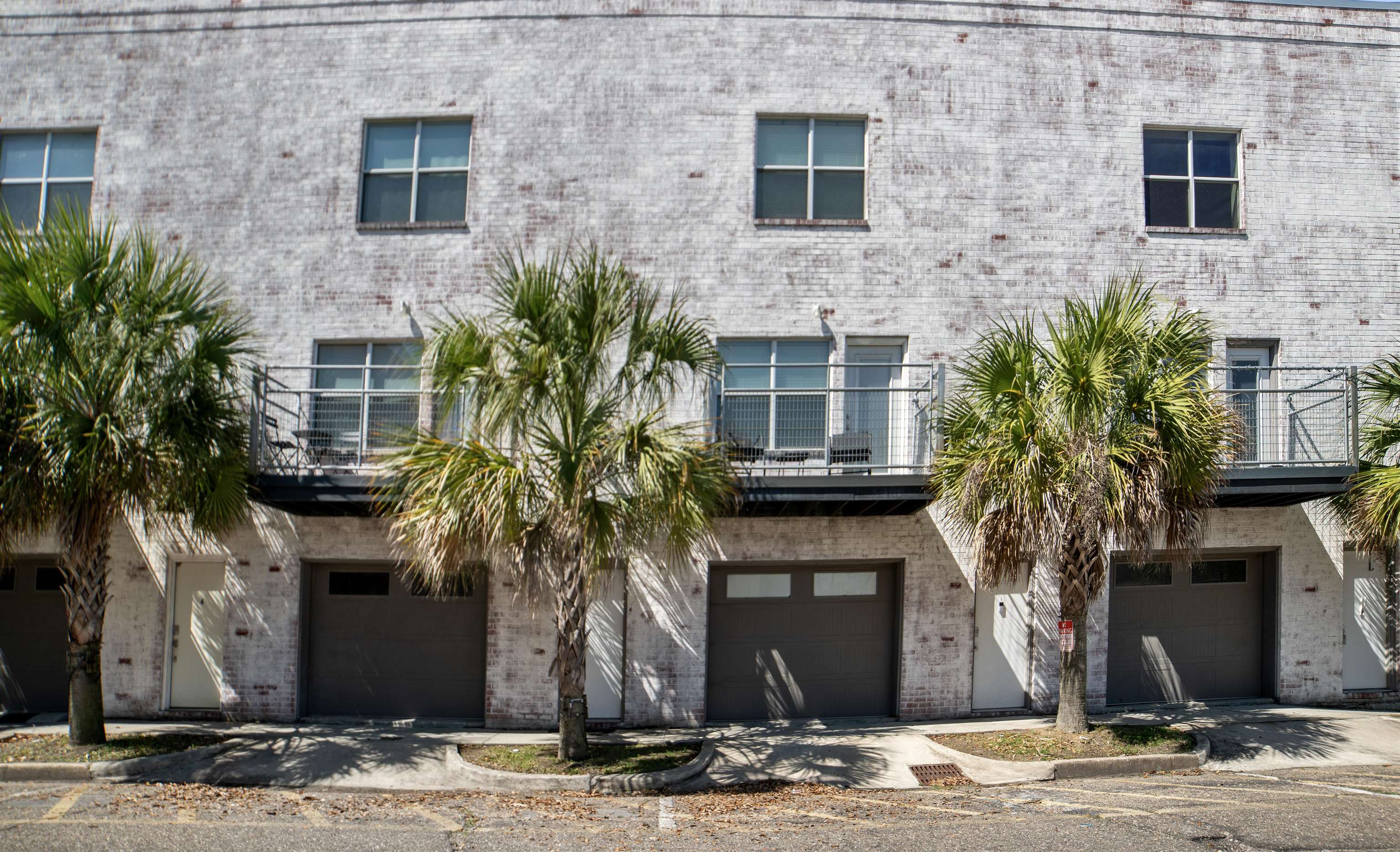 55 North Warren Street, Unit 3 Mobile, AL 36602 - Photo 4 of 22 Front Of Structure
