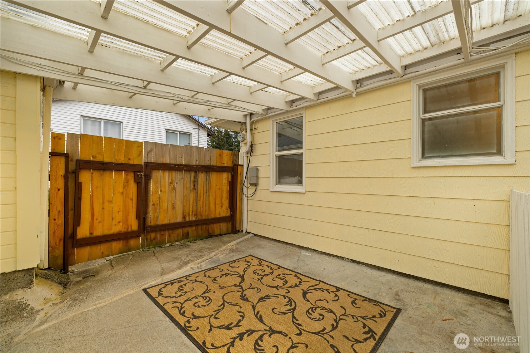 11253 35th Avenue Southwest Seattle, WA 98146 - Photo 24 of 40 Gallery Image 24