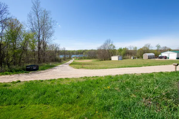 $90,000 | 18678 Smith Lane, Cassopolis, MI 49031