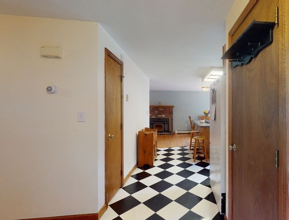 281 Albee Road Uxbridge, MA 01569 - Photo 9 of 21 Gallery Image 9